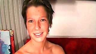 Brunette slut loves sucking dick video 3